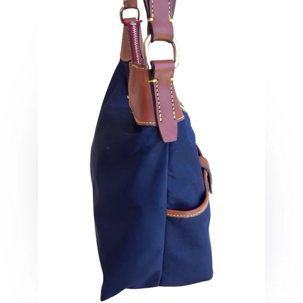 Dooney & Bourke Blue Wayfarer Sac Shoulder Bag